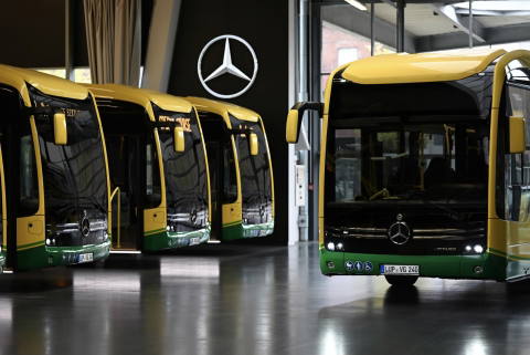 Falujáró eCitarókat állított forgalomba a német VLP busztársaság