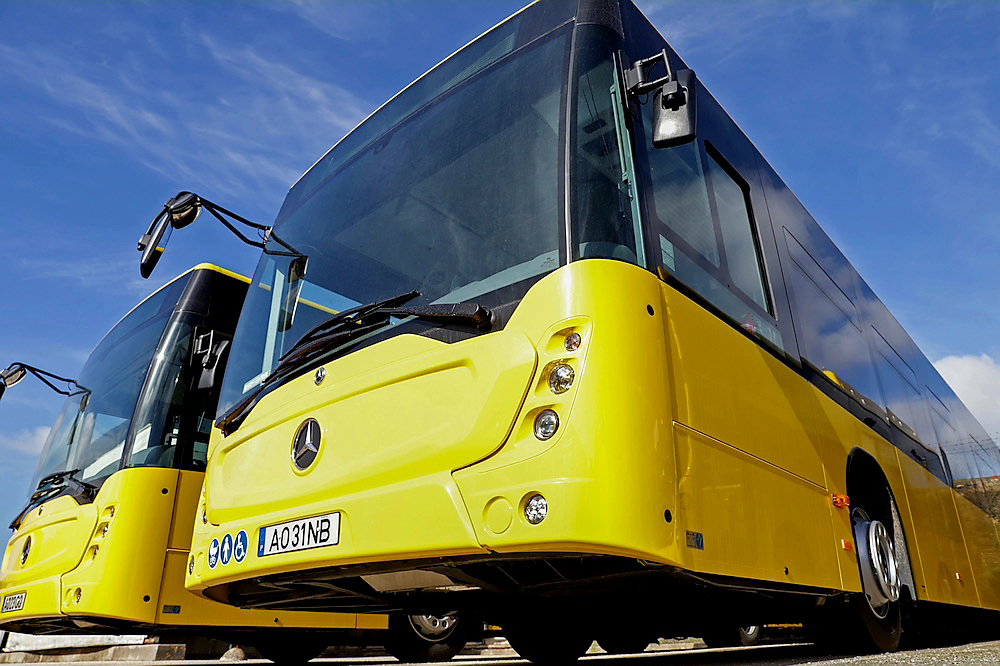 Közel 900 darabos rekordmegrendelést teljesített a Daimler Buses
