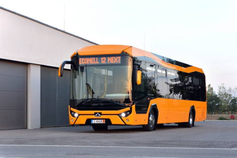 Háromszázhatvan elővárosi autóbusz beszerzését indította el a Volánbusz