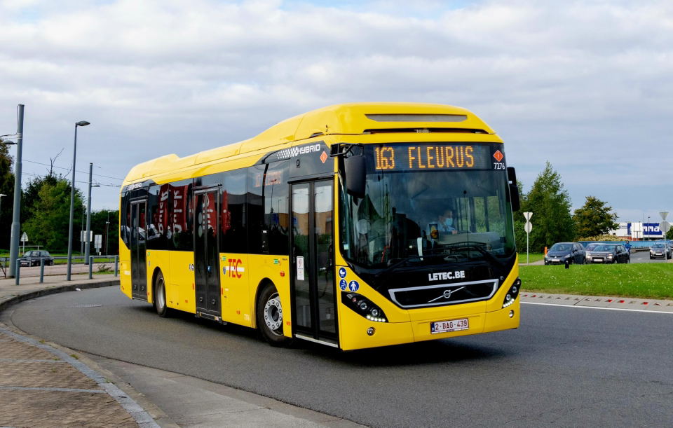 Újabb 97 öntöltő hibrid Volvo 7900-ast vásárol a vallon TEC társaság