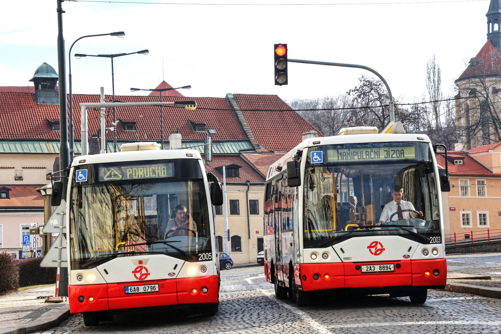 Húsz éve az Ikarus EAG E91-esek hozták el a midibuszok korát Prágába
