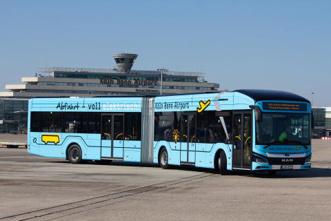 MAN Lion’s City 18 E villanybuszok érkeztek a Köln-Bonn repülőtérre