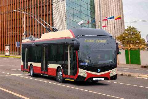 Kilencvenegy SOR karosszeriás 32 Tr trolibuszt szállíthat a Škoda Group Vilniusba
