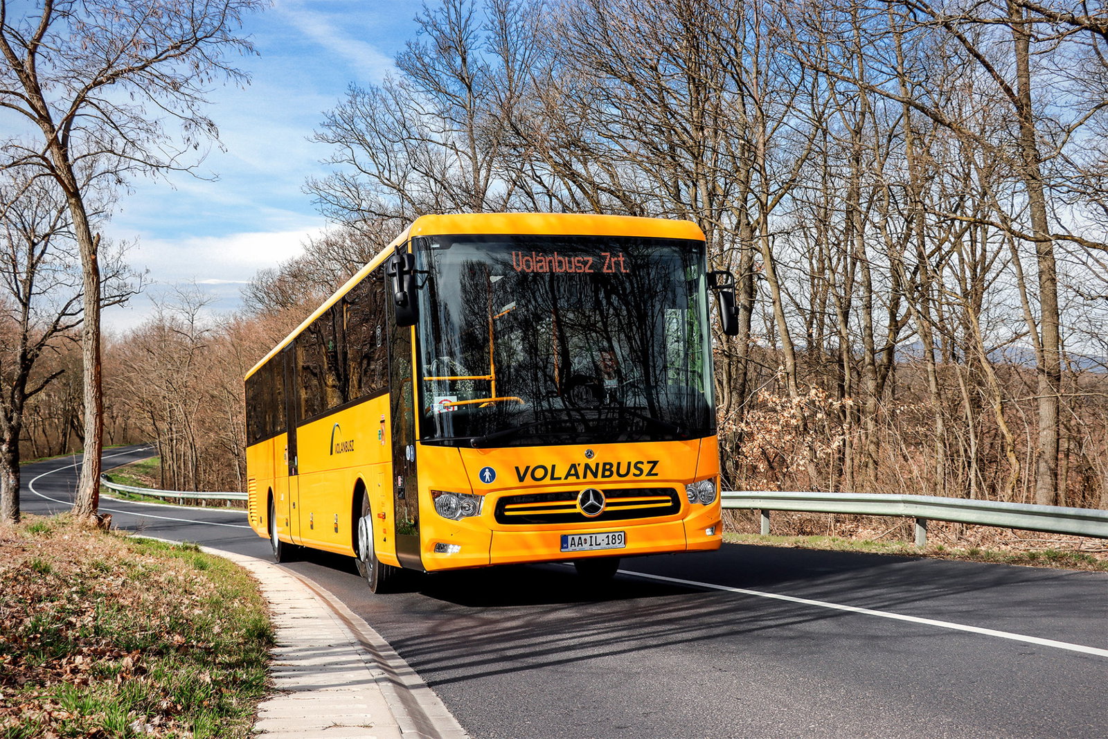 Tizennégy Intouróval fiatalodik a Volánbusz budapesti távolsági flottája