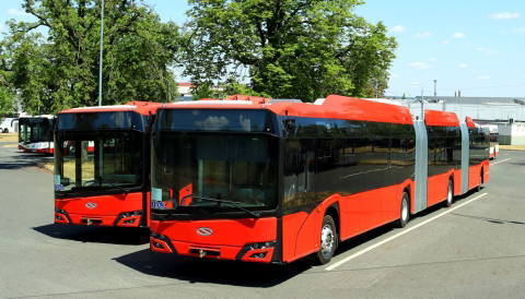 Év végéig megérkezik Pozsonyba a DPB mind a 16 duplacsuklós Solaris Trollinója