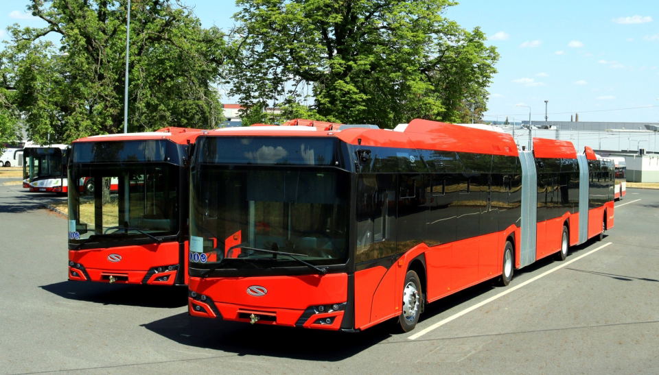 Év végéig megérkezik Pozsonyba a DPB mind a 16 duplacsuklós Solaris Trollinója