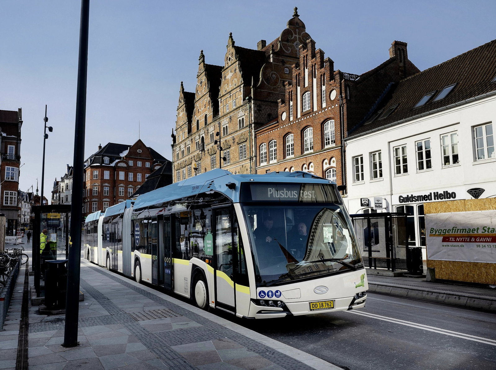 Szeptembertől már utasokat is szállíthatnak Aalborgban a leghosszabb Solaris villanybuszok
