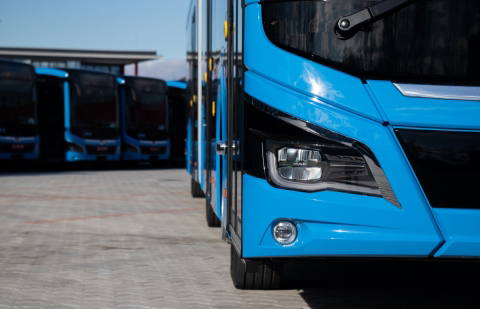 Lendületben az európai buszpiac: nőttek a dízel-, a hibrid- és az elektromos-értékesítések is