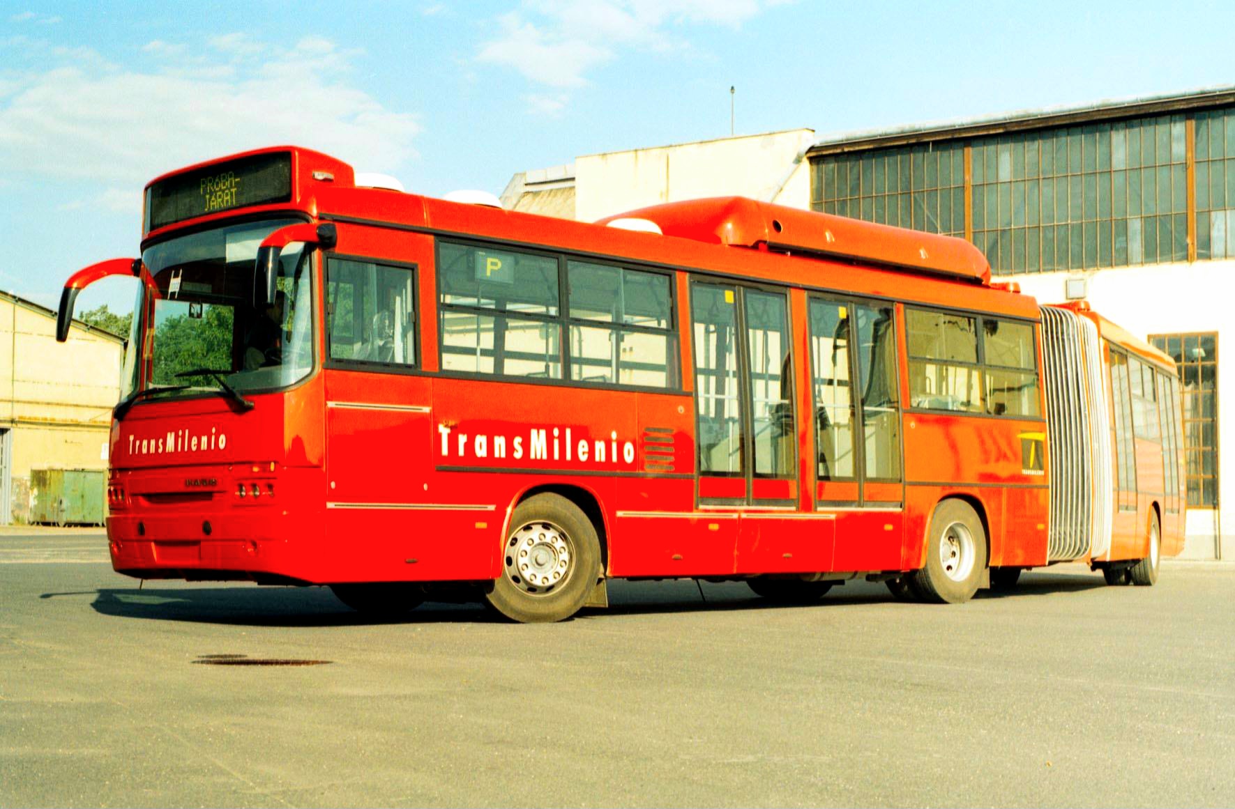 Merész próbálkozás – a bogotái TransMilenio Ikarus C83-asának története