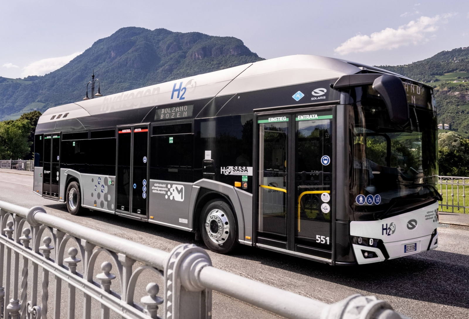 A hidrogénbuszok üzemeltetése több mint kétszer drágább, mint az akkumulátoros villanybuszoké
