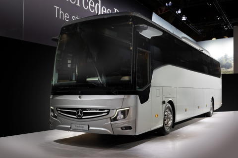 Busworld Europe 2023: a kiállítás legnagyobb standján mutatta be újdonságait a Daimler Buses