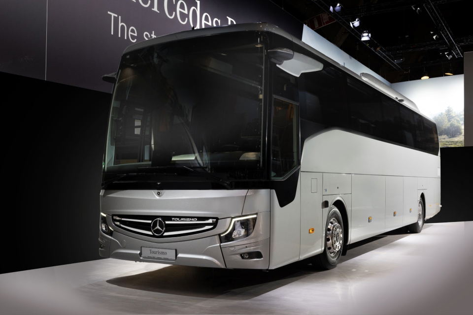 Busworld Europe 2023: a kiállítás legnagyobb standján mutatta be újdonságait a Daimler Buses