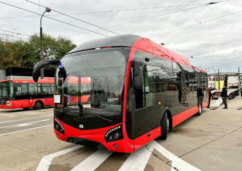 Cegelec helyett Škoda elektronikával szállítja le a SOR Pozsony TNS trolibuszait