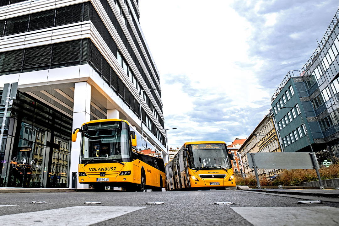 Volánbusz: az autóbusz-vezetők többsége a tárgyalóasztalnál küzdene a 2024-es bérfejlesztésért