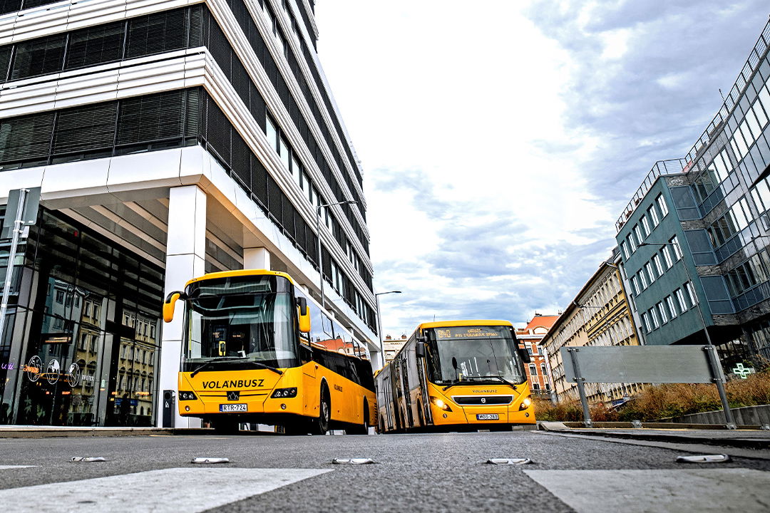 Volánbusz: az autóbusz-vezetők többsége a tárgyalóasztalnál küzdene a 2024-es bérfejlesztésért