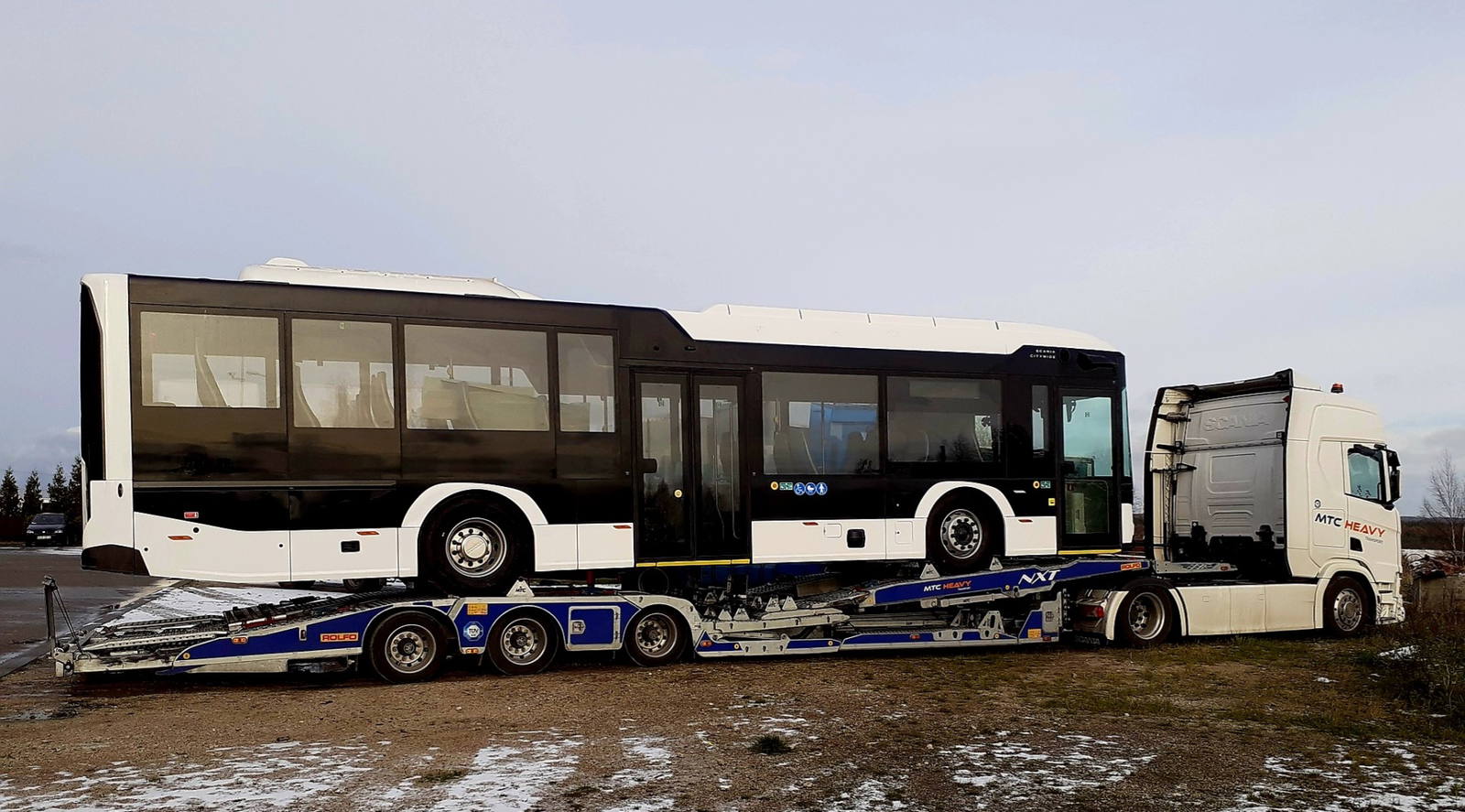 A megszűnő Citywide karosszériájával épített alacsony belépésű villanybuszt a Scania