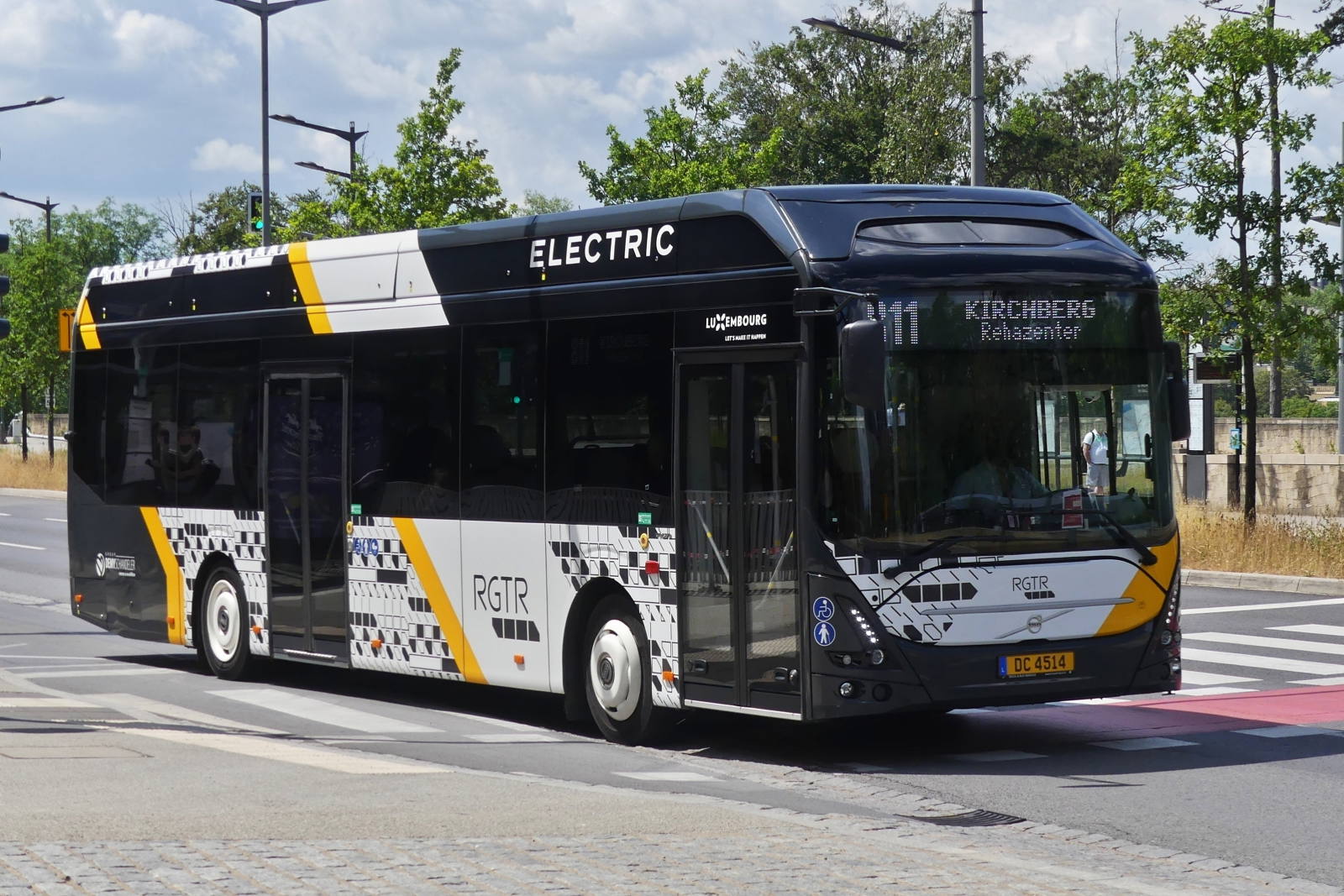 Megérkezett az első megrendelés az egyiptomi gyártású Volvo 7900-as villanybuszokra
