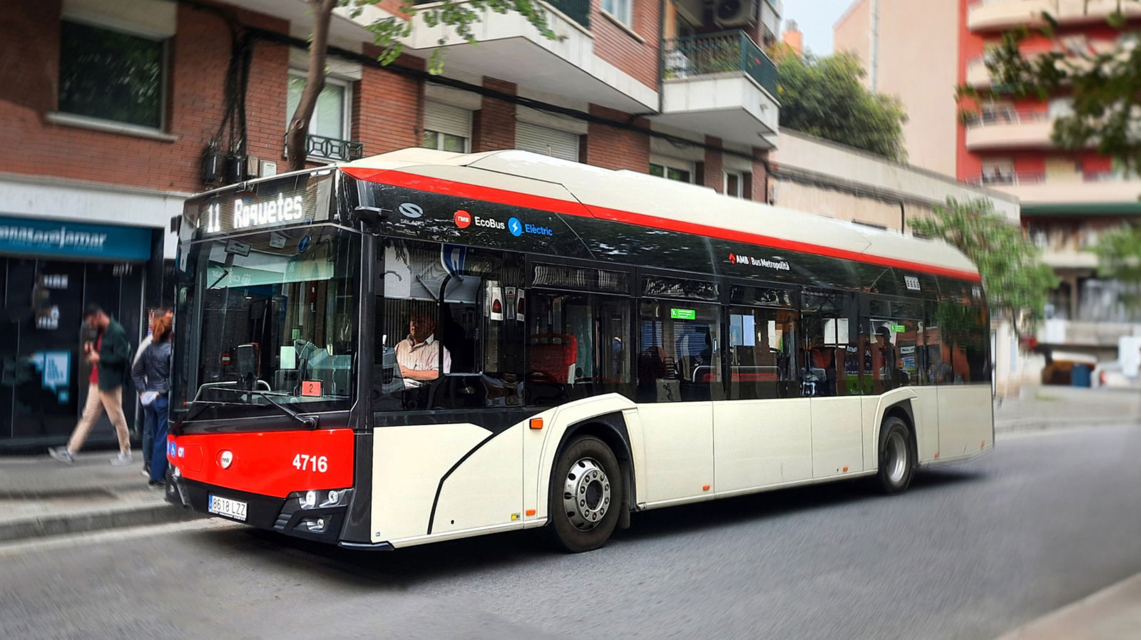 Harmincnyolc Solaris hidrogénbusszal bővíti alternatív hajtású flottáját a TMB Barcelona