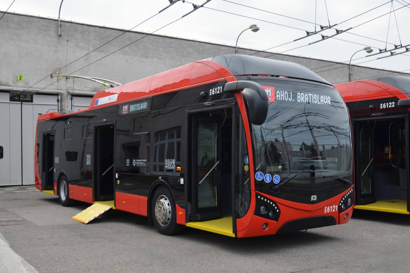 Tizenegy SOR TNS trolibusz áll forgalomba Pozsonyban