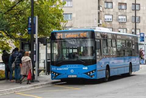 Szeptember végéig ingyen utazhatnak az ukrajnai menekültek a BKK járatain