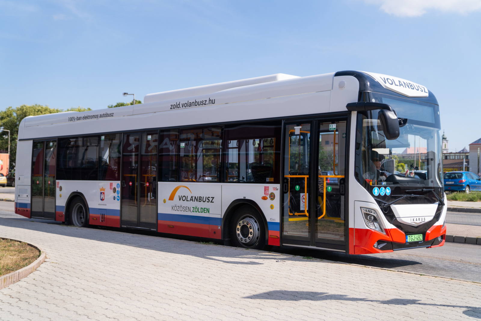 Bővíti hálózatát és csökkenti a nyugdíjasbérletek árait Székesfehérváron a Volánbusz
