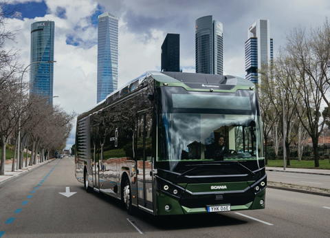 Az ibériai piacon már elérhető a Castrosua és a Scania közös helyközi villanybusza