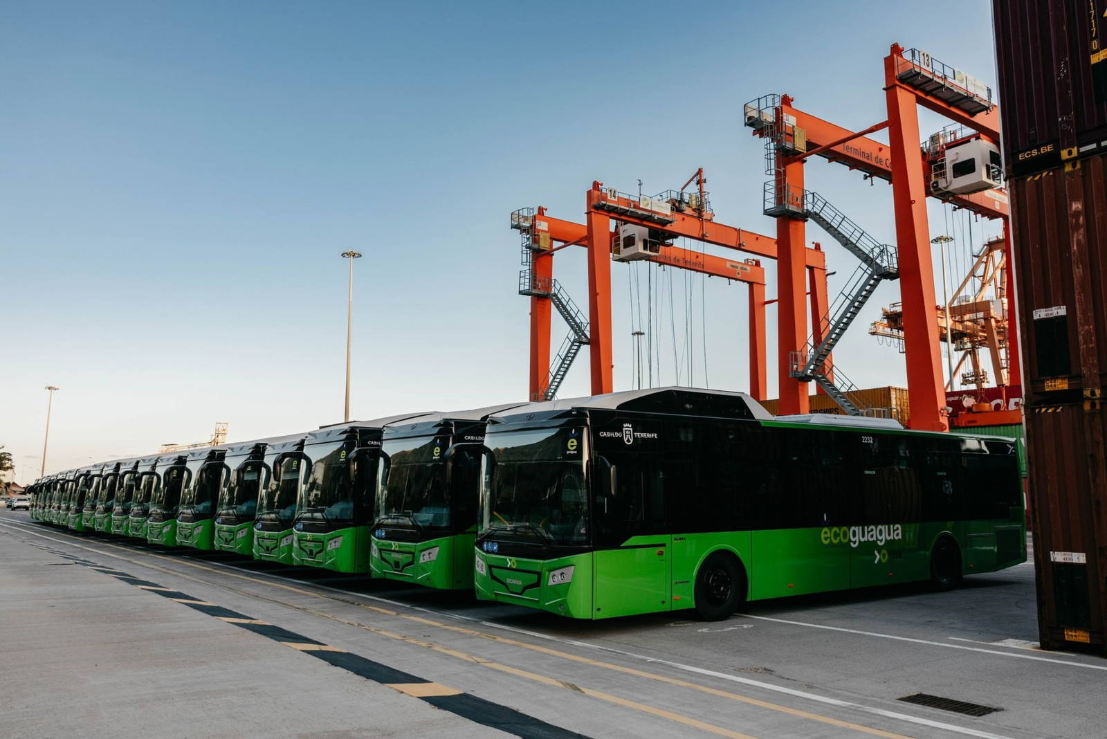Jelentős darabszámú tenerifei megrendelés teljesítését kezdte meg a Scania
