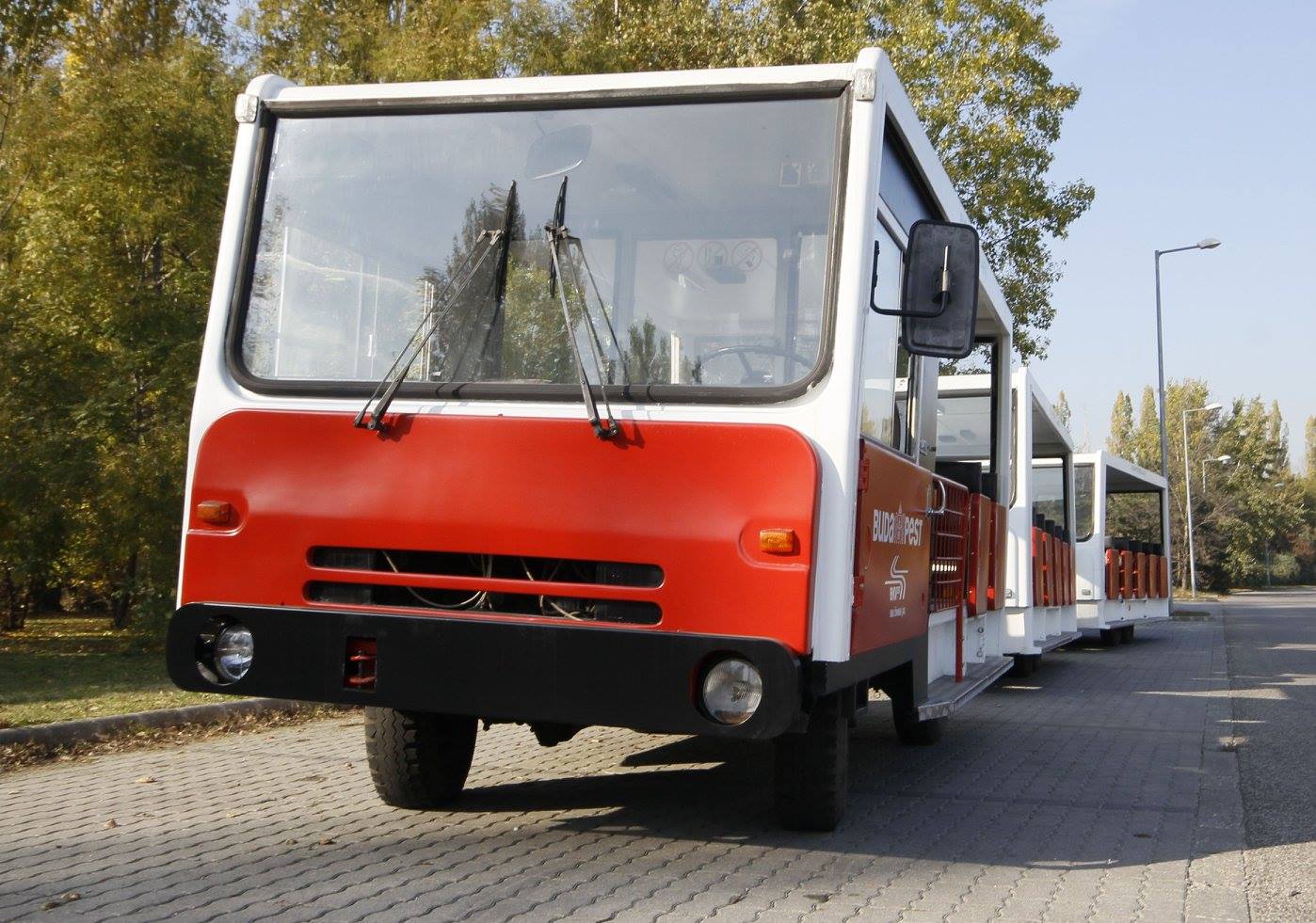 Városnéző mikrobusszal bővült a BKV szentendrei múzeumának gyűjteménye