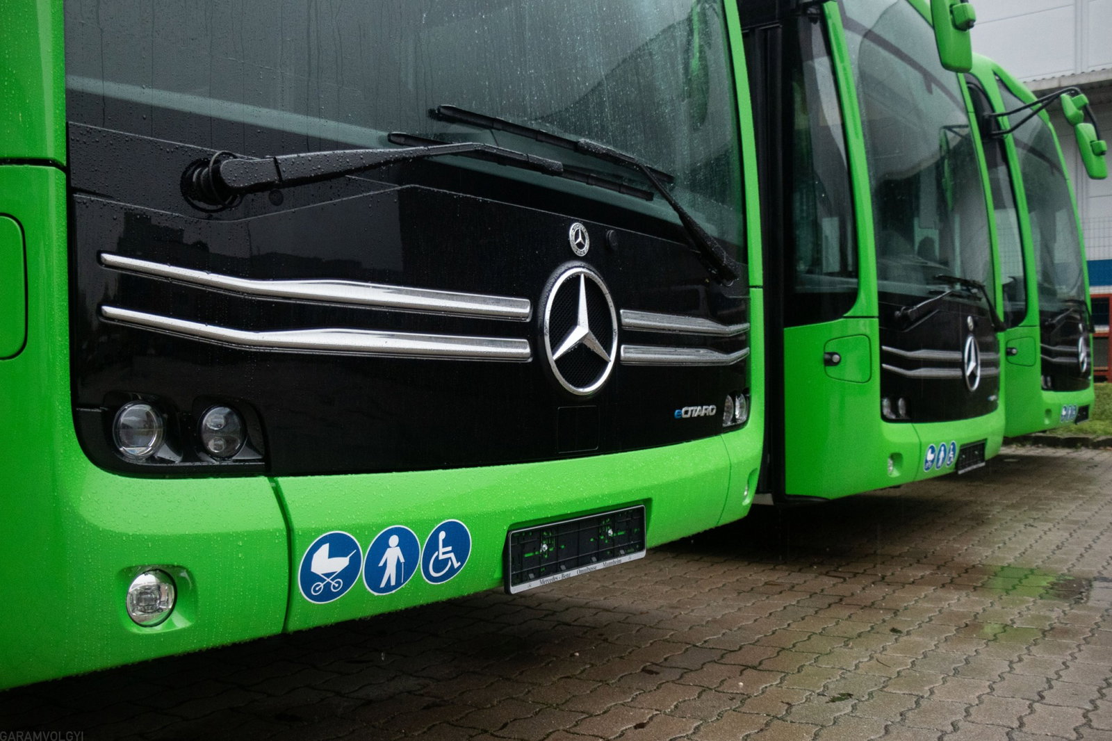 Három elektromos csuklóssal bővítené villanyhajtású-flottáját Pécs