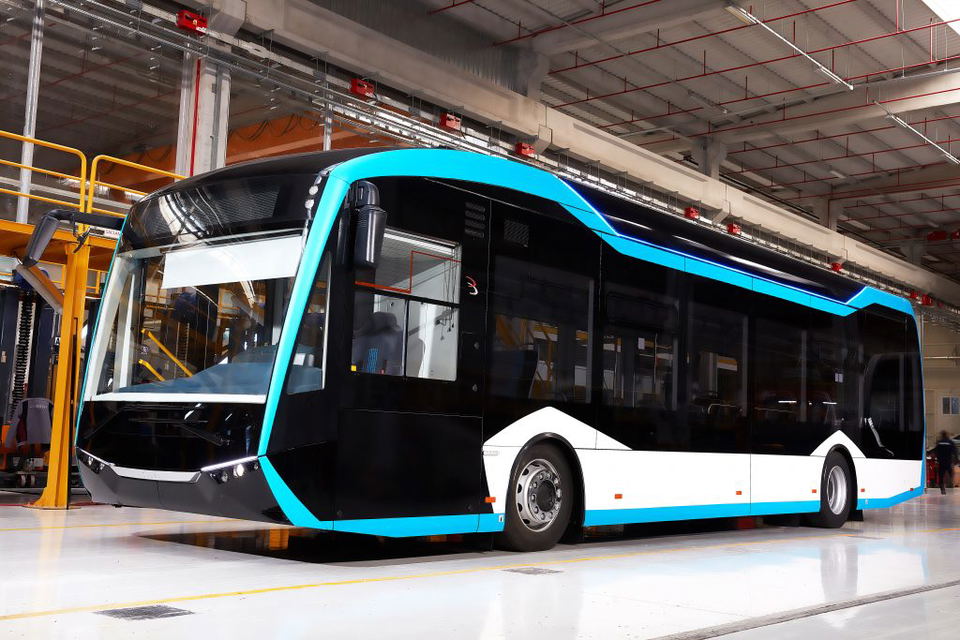 A török Bozankaya győzelmével zárult Prága 70 darabos trolitendere