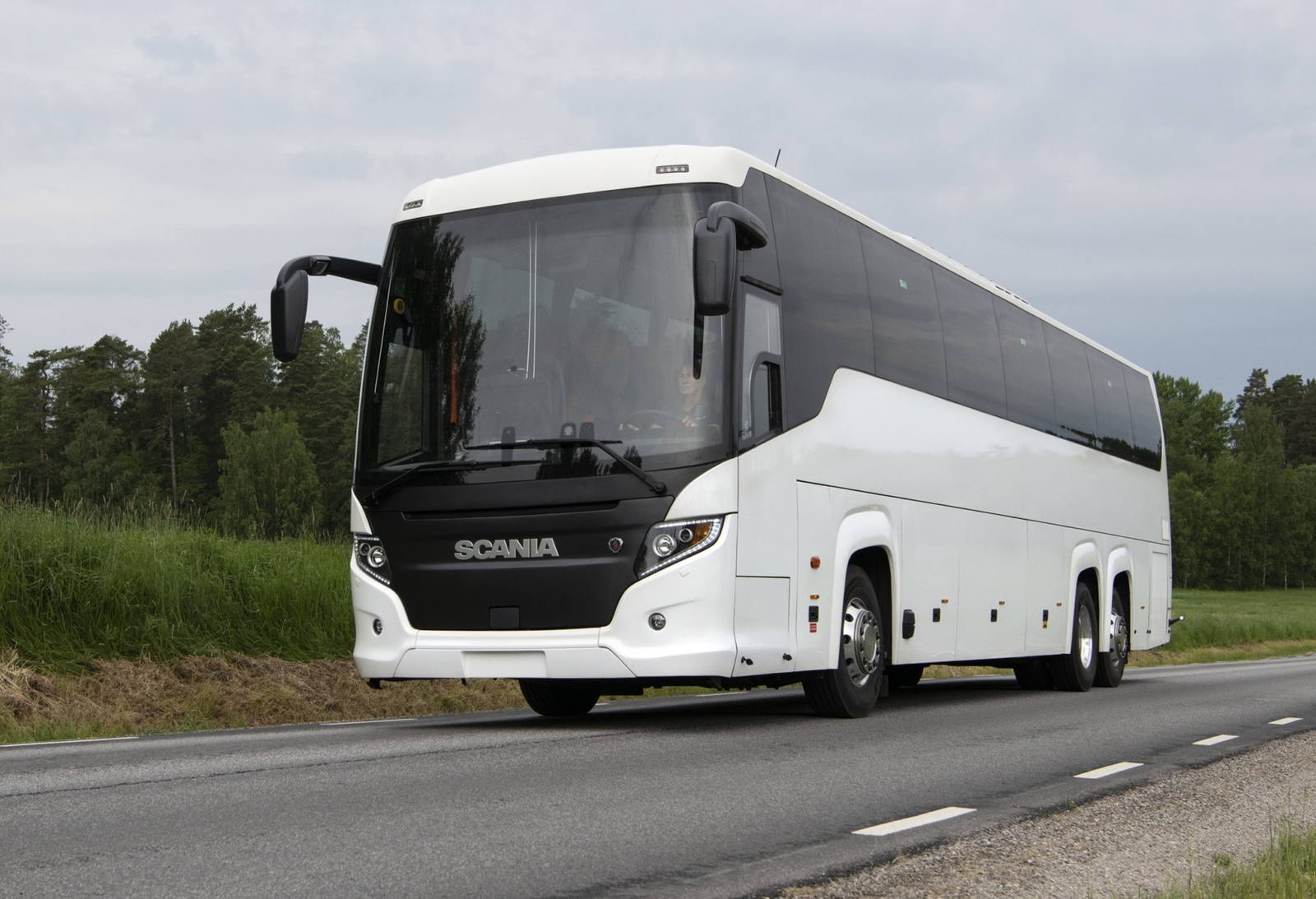 Cseppfolyósított földgázzal hajtott változattal bővül a Scania Touring HD sorozat