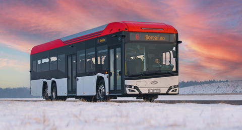 Hetven háromtengelyes és tizennyolc csuklós Solaris villanybuszt rendelt a Nobina svéd részlege