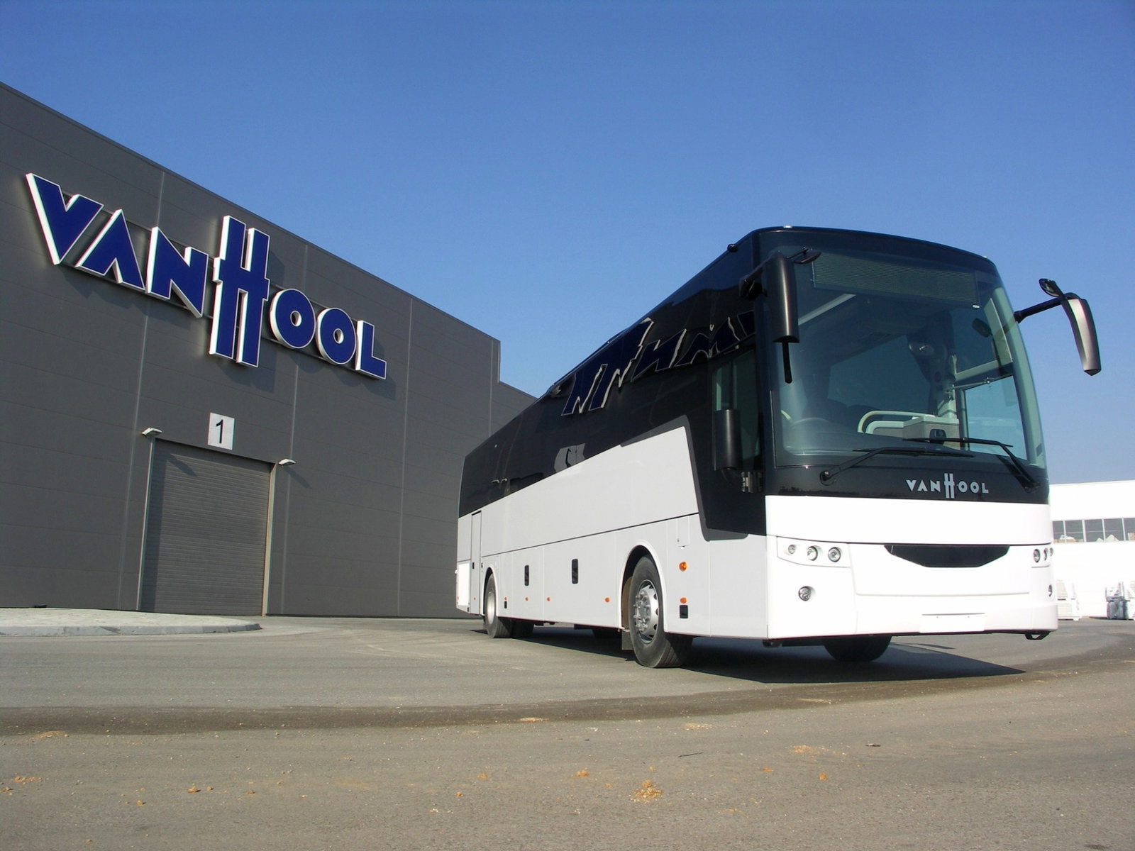 A VDL hivatalosan is átvette a Van Hool észak-macedóniai gyárát