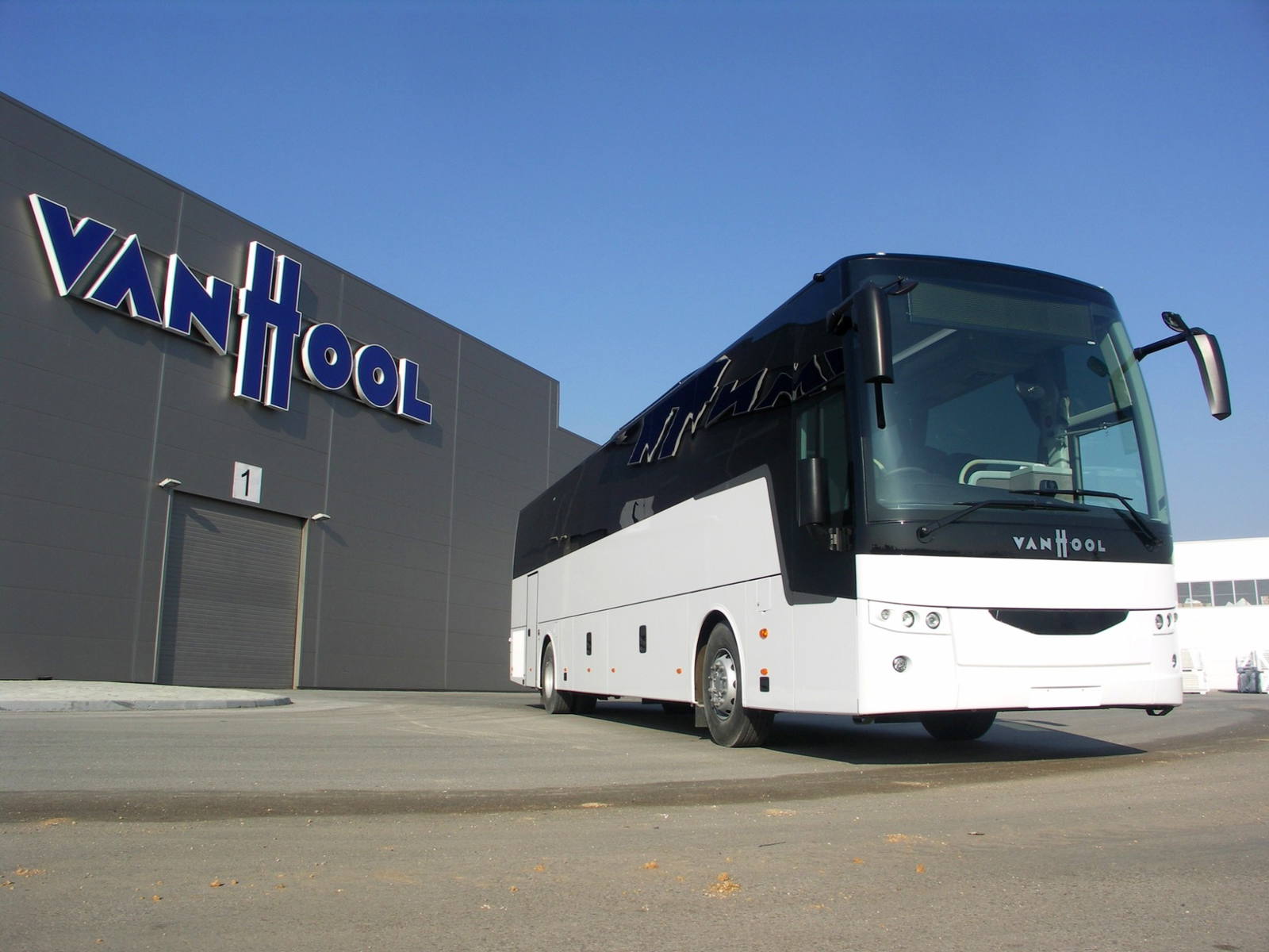 A VDL hivatalosan is átvette a Van Hool észak-macedóniai gyárát