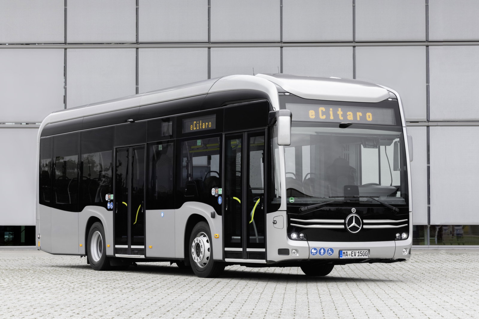 A hannoveri IAA kiálltáson tartja világpremierjét a Mercedes-Benz eCitaro K