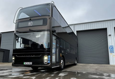 A Westway Coach Services flottájába került az eddigi legelegánsabb Yutong U11DD