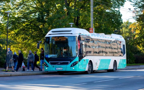 Másfél évig buszok közlekednek majd Tallinn trolis viszonylatain