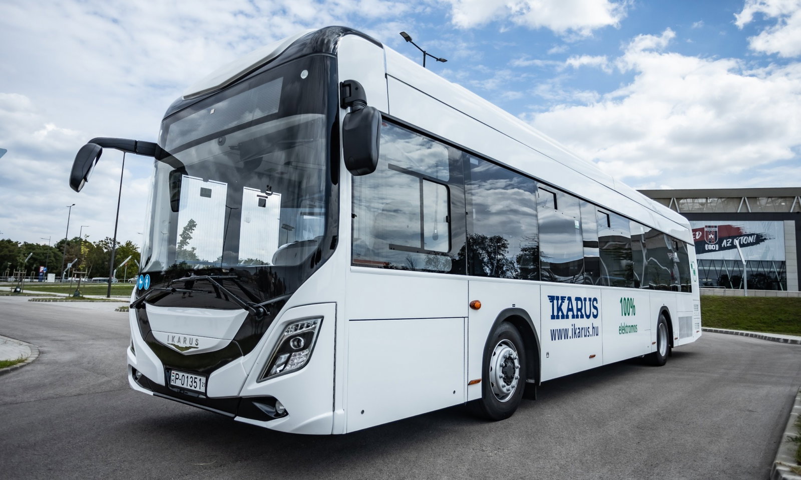 Húsz új Ikarus 120e villanybusz érkezik a Volánbuszhoz