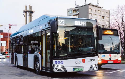 Az Ikarus, az Irizar és a Karsan sem tudott labdába rúgni Gdańsk 30 darabos villanybusz tenderén