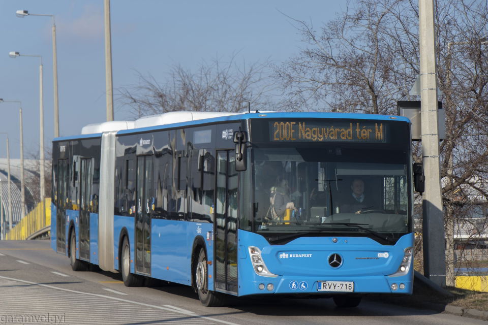 Év végéig még 76 Mercedes-Benz Conecto lehívásával élhet a BKV