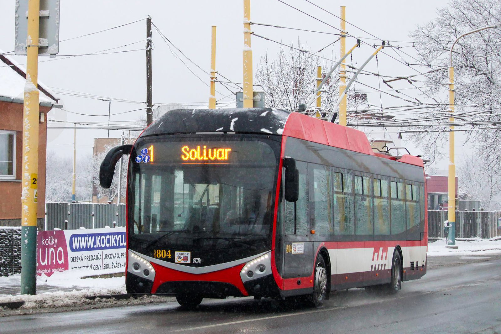 Megkezdte szolgálatát Eperjes mind a négy új SOR TNS 12 trolibusza