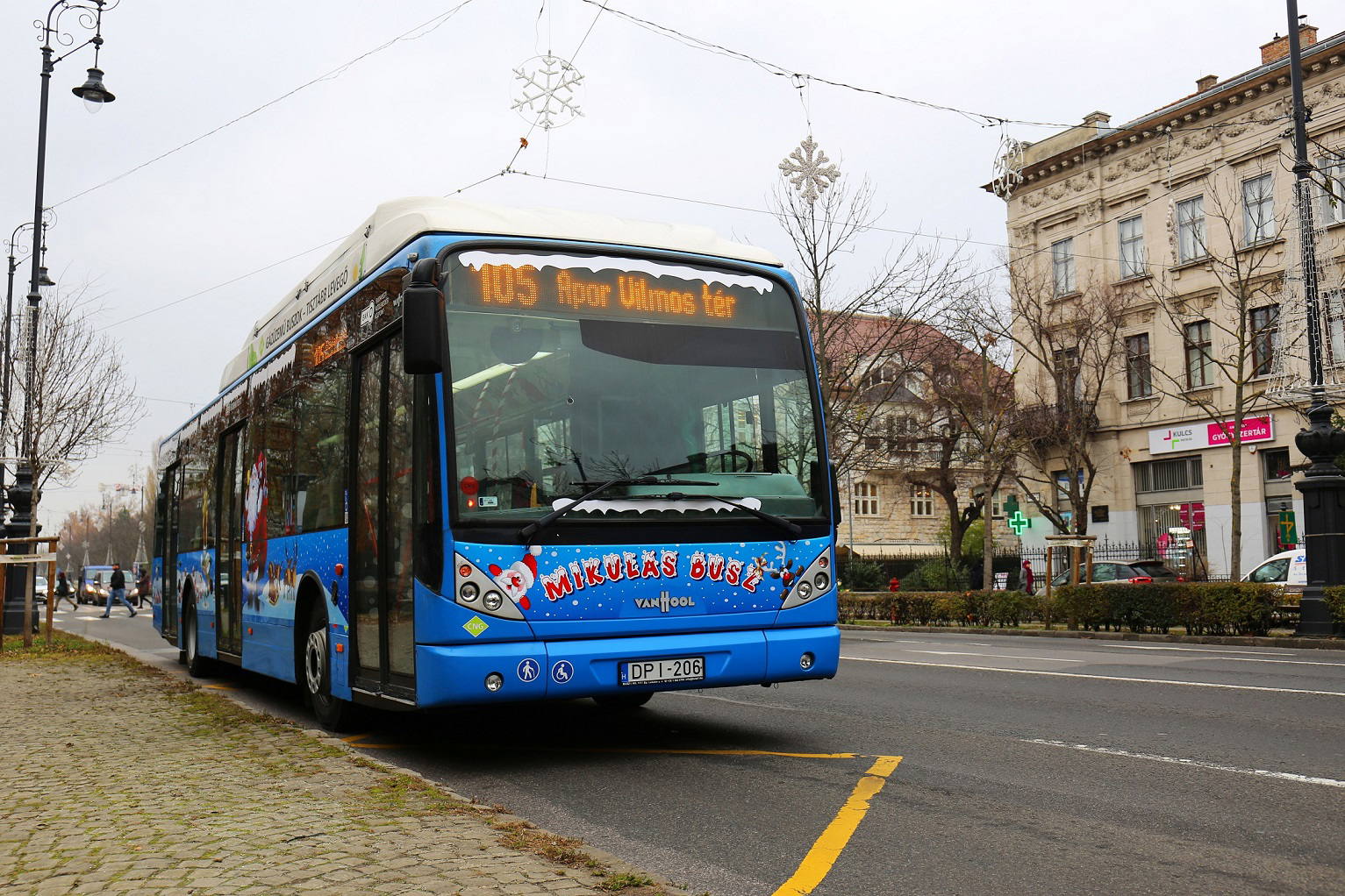 Idén is csatlakozik a Mikulásbusz a BKV fényflottájához