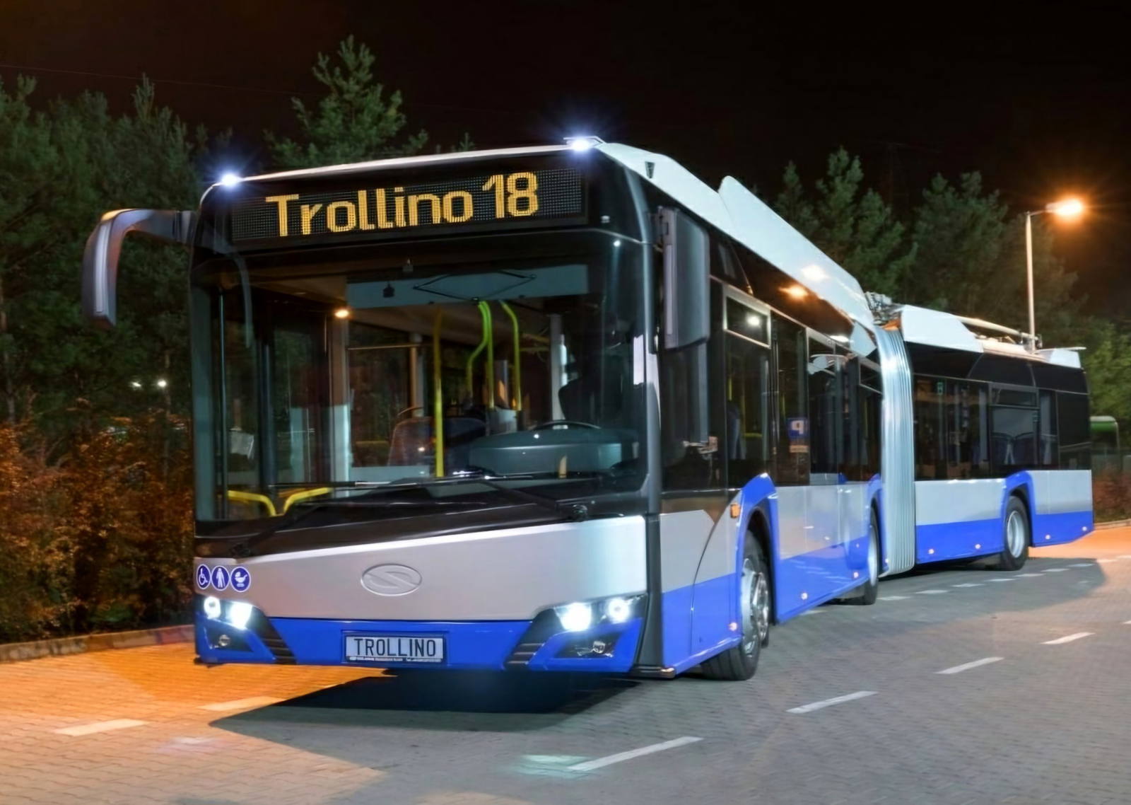 Huszonnégy csuklós BOB Solaris Trollinót vásárol Solingen