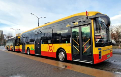 A Yutong bevette Varsót is: 18 darab elektromos U12-es állt forgalomba a lengyel fővárosban