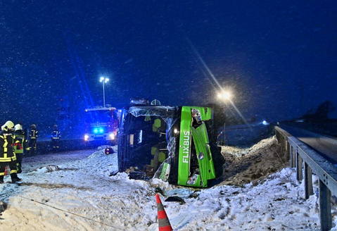 Serious bus accident in Brandenburg: Two fatalities on the A11 motorway