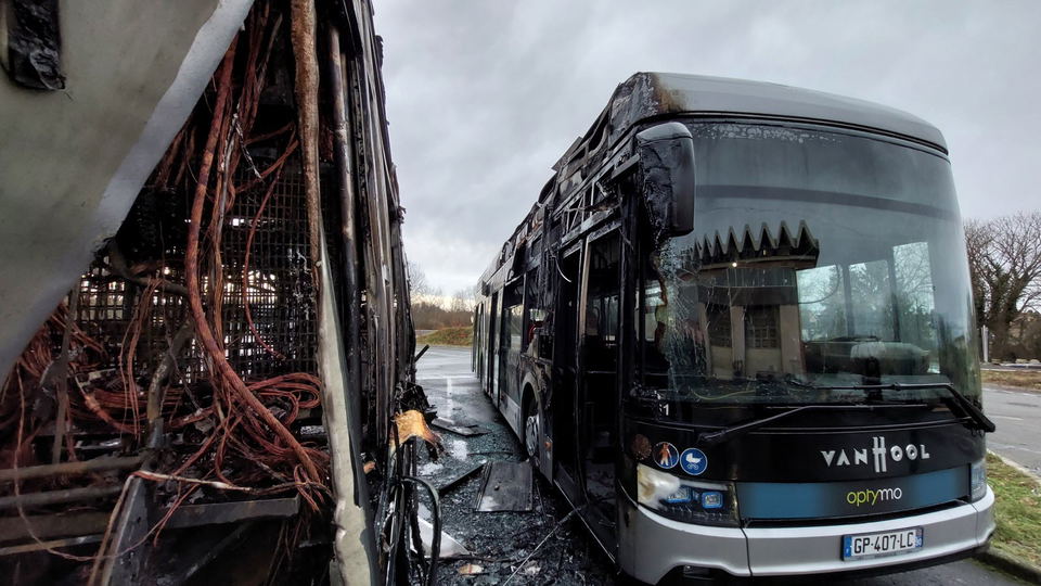 Odaveszett a teljes belforti Van Hool hidrogénbusz-flotta