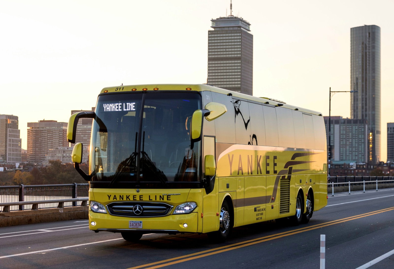 Újabb 15 darab Mercedes-Benz Tourridert vásárolt a Yankee Line