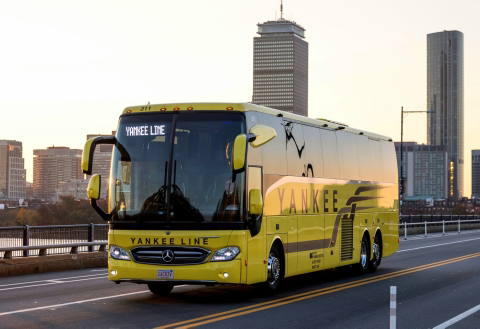 Újabb 15 darab Mercedes-Benz Tourridert vásárolt a Yankee Line