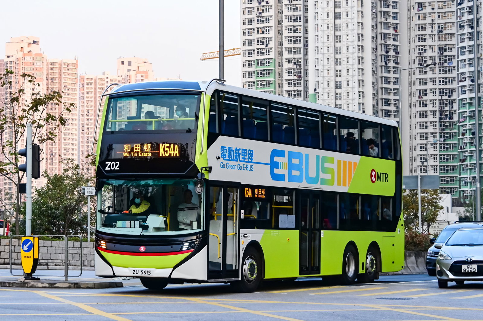 Folyamatosan szállítja Hongkongba az új Enviro500EV emeletes villanybuszokat az Alexander Dennis