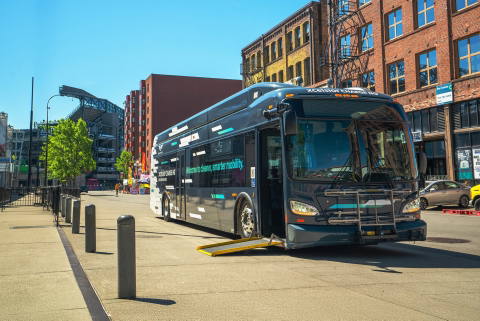 New York közlekedési vállalata újabb 265 villanybuszt rendelt a New Flyertől